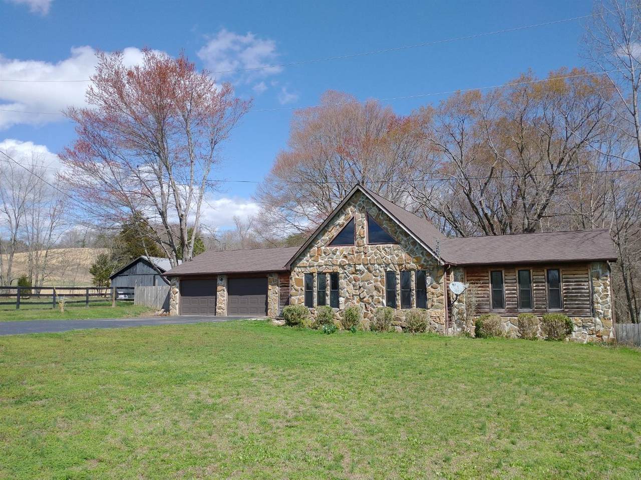 880 Hardwicks Creek Road - Photo 1