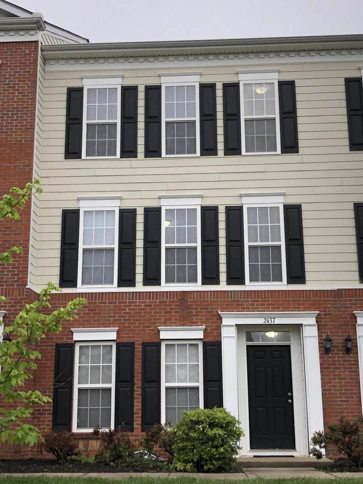 2437 Aristocacy Circle - Photo 1