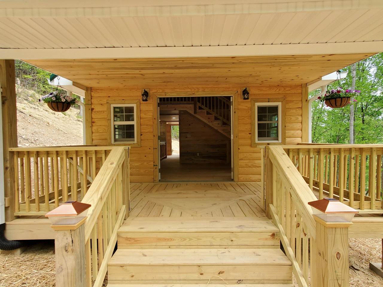 006 Indian Creek Road - Photo 1