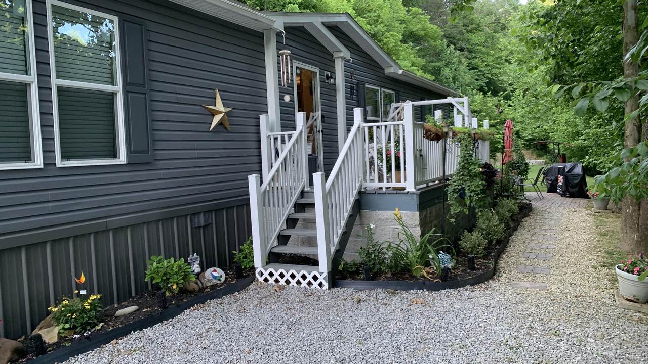 2402 Ky Route 850 - Photo 1