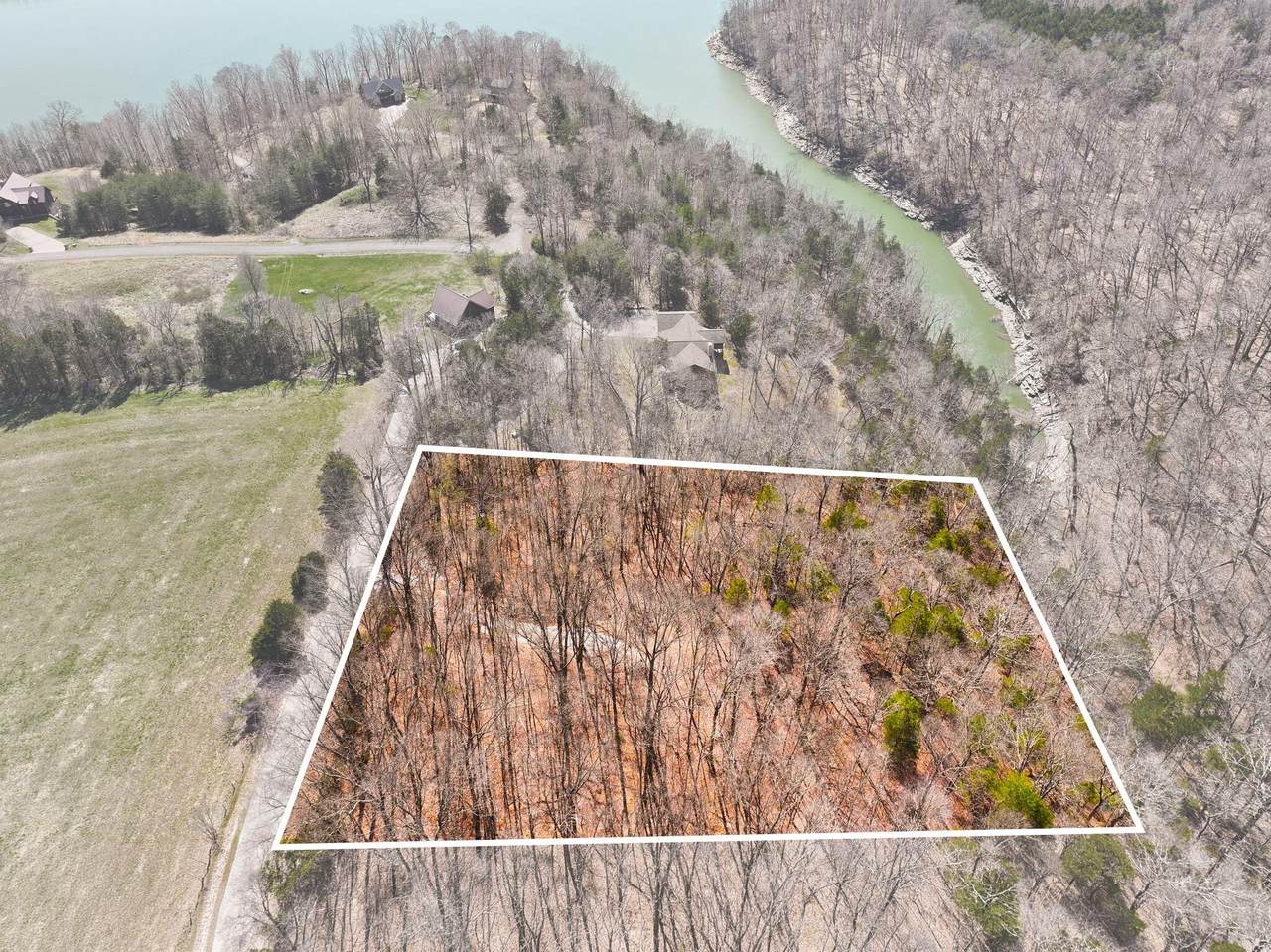 8 Beechwood Drive - Photo 1