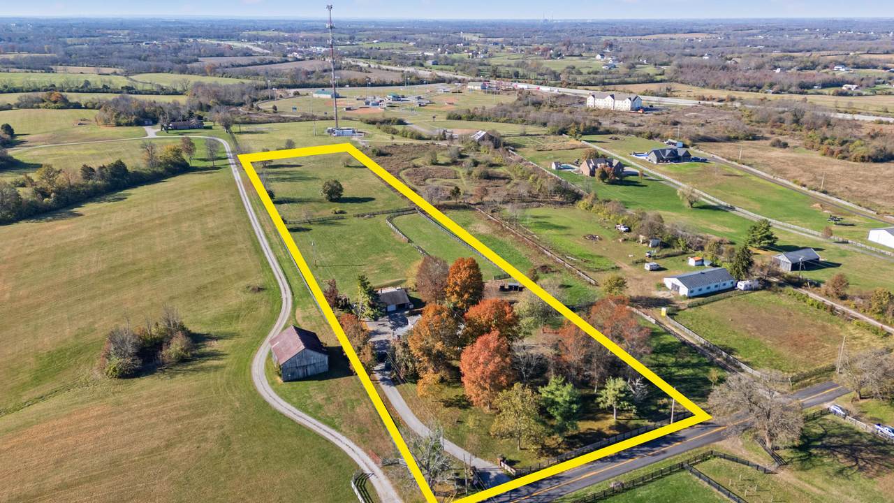 1360 Hoover Pike - Photo 1