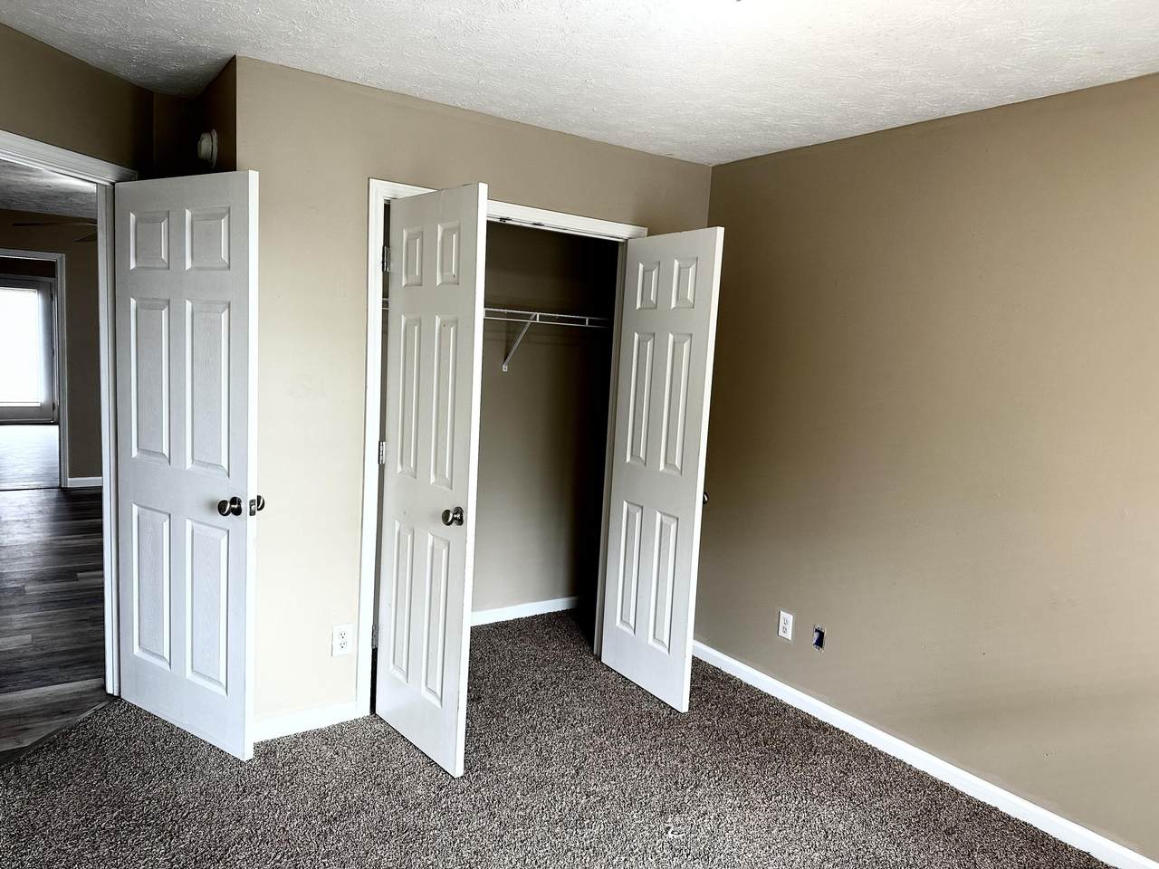https://bt-photos.global.ssl.fastly.net/lexington/1280_boomver_2_20260401195234500614000000-2.jpg