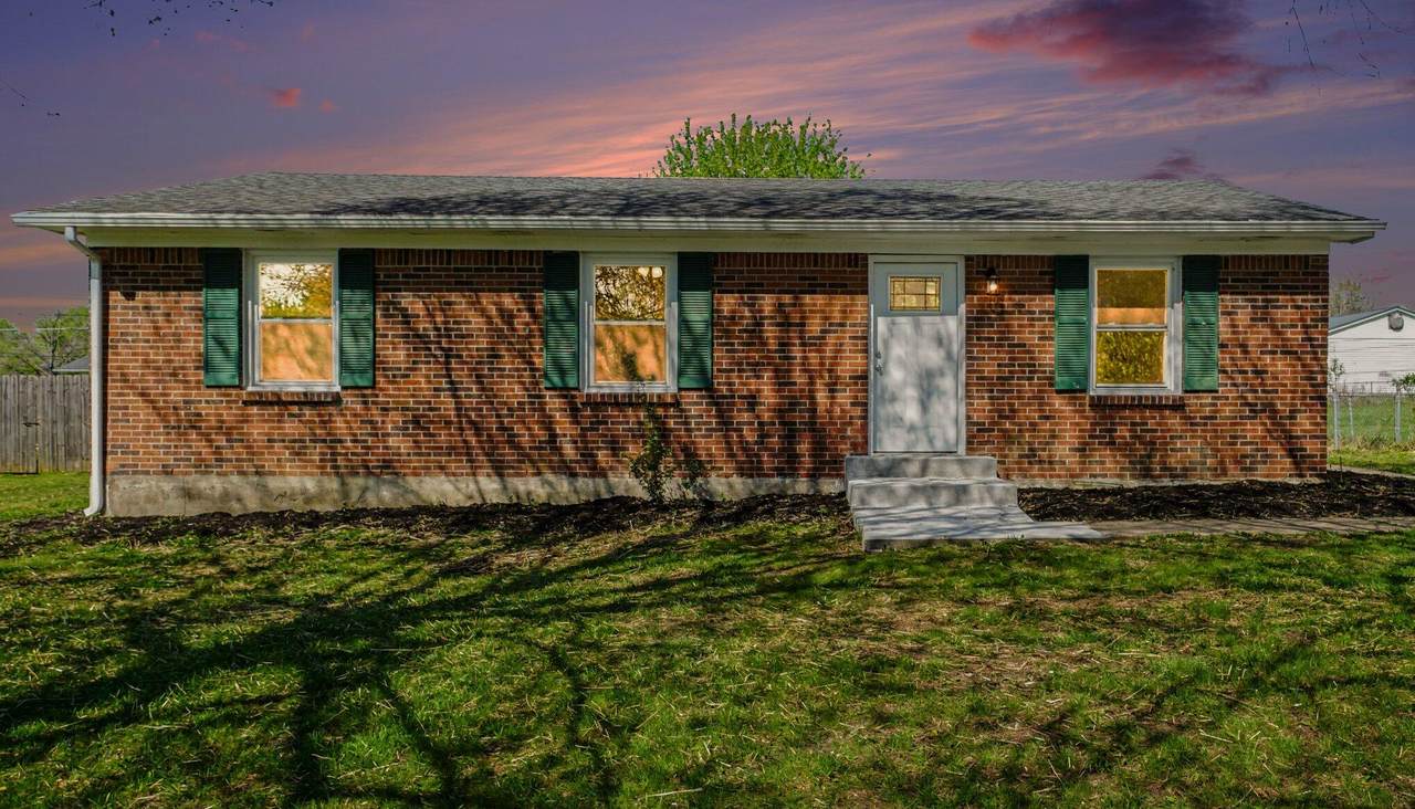 120 Lynnwood Drive - Photo 1
