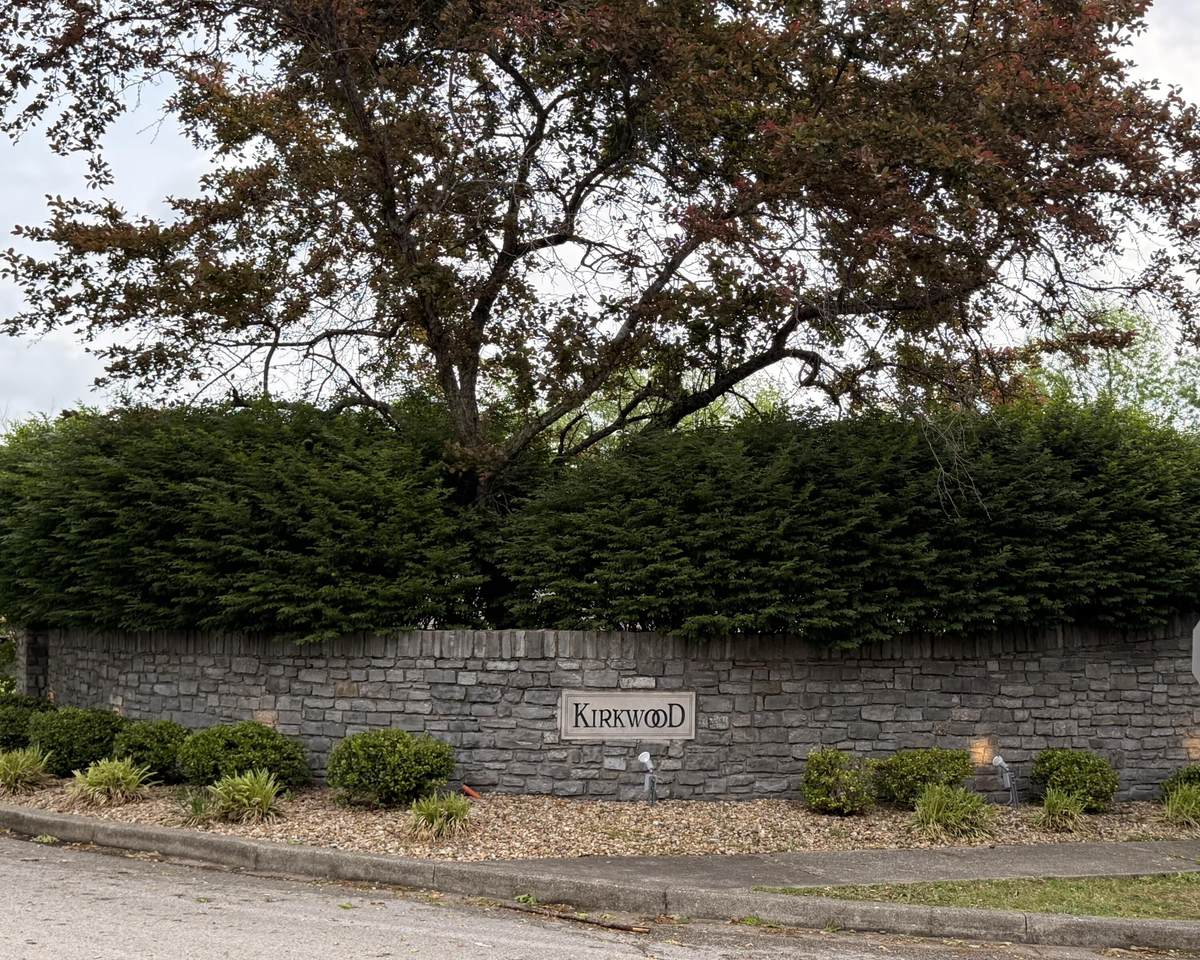 28 Kirkwood Drive - Photo 1