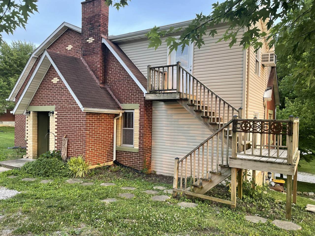 417 Ogden Street - Photo 1