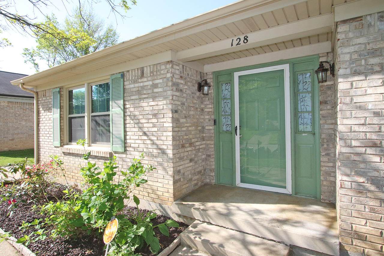 128 Robert Road - Photo 1