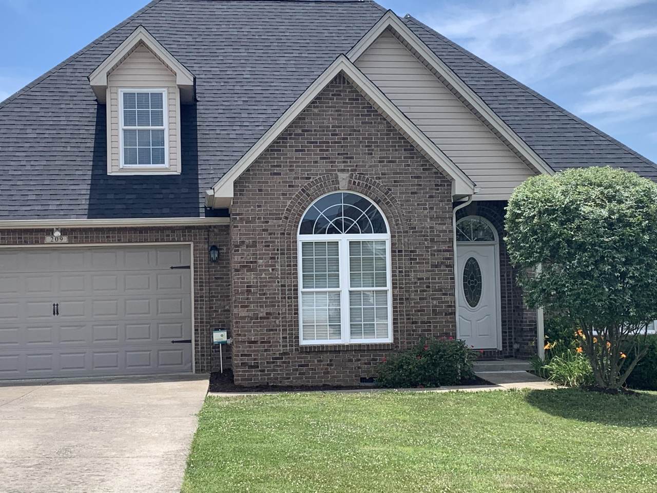 209 Pendleton Lane - Photo 1