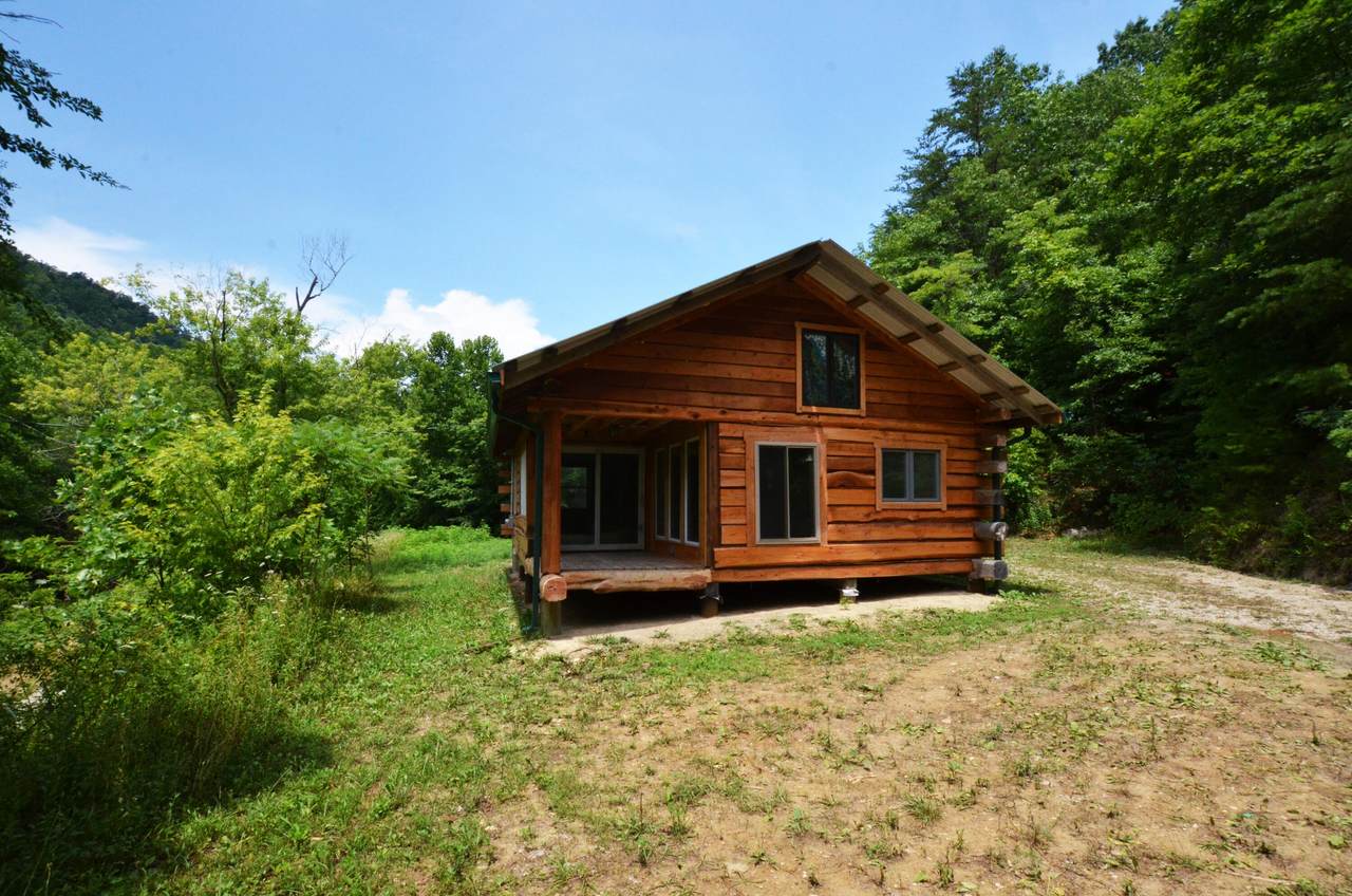 498 Jenkins Branch Road - Photo 1