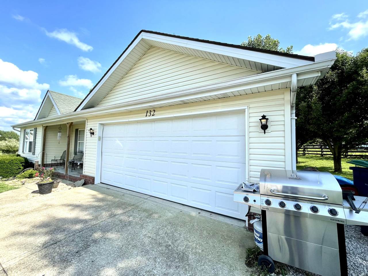 132 Ol Stable Lane - Photo 1