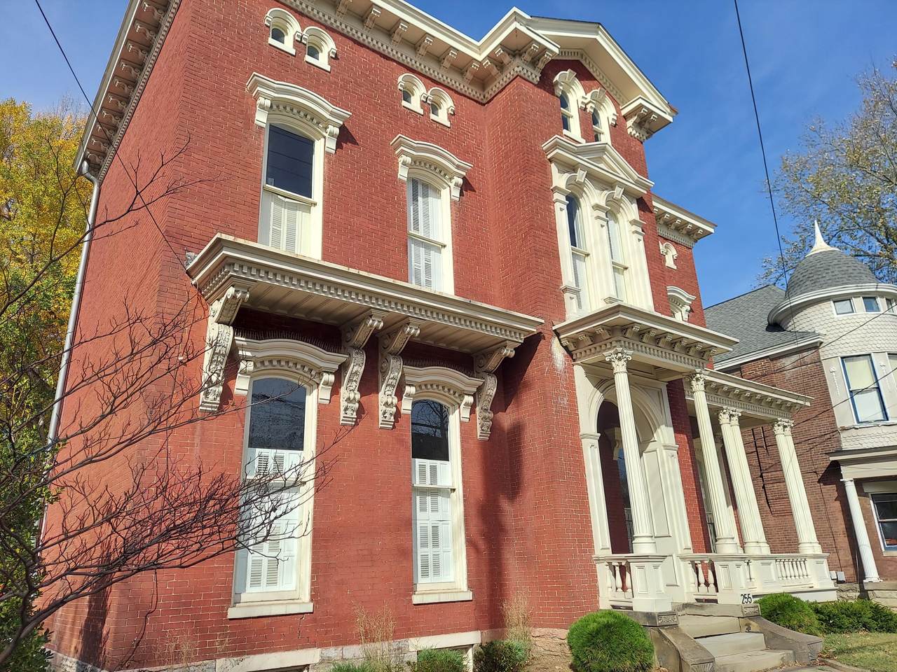 255 Broadway - Photo 1