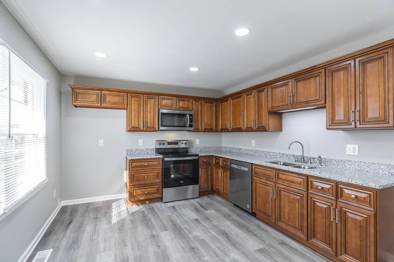 1708 New Orleans Court - Photo 1