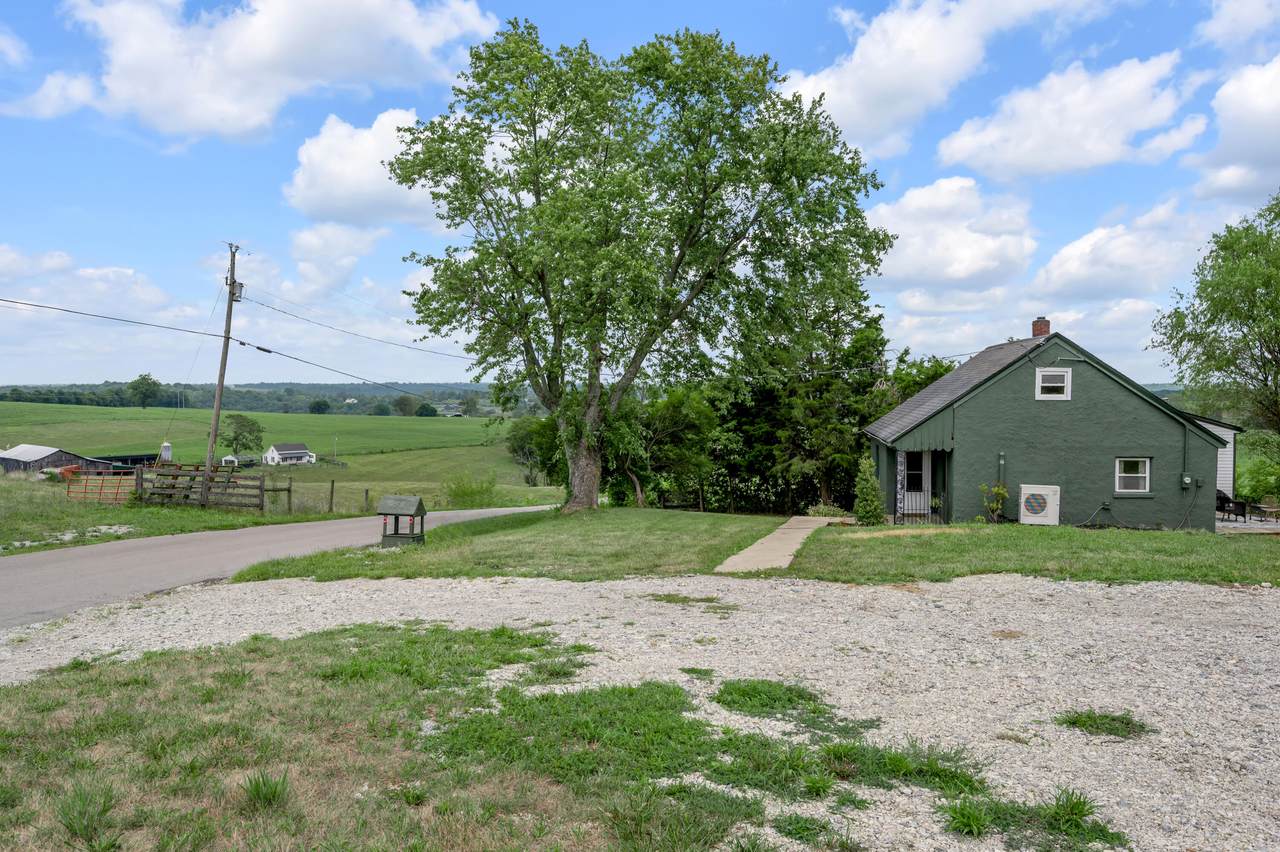 958 Pollys Bend Road - Photo 1