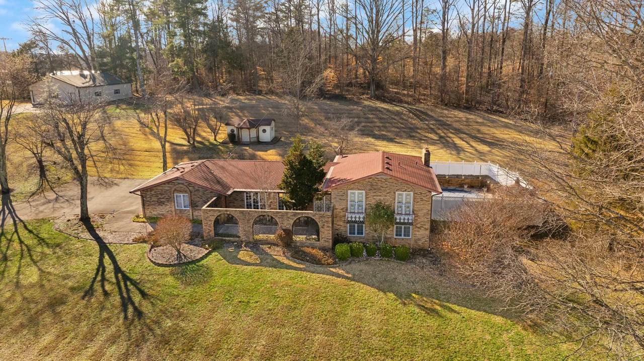 2011 Merlin Avenue - Photo 1