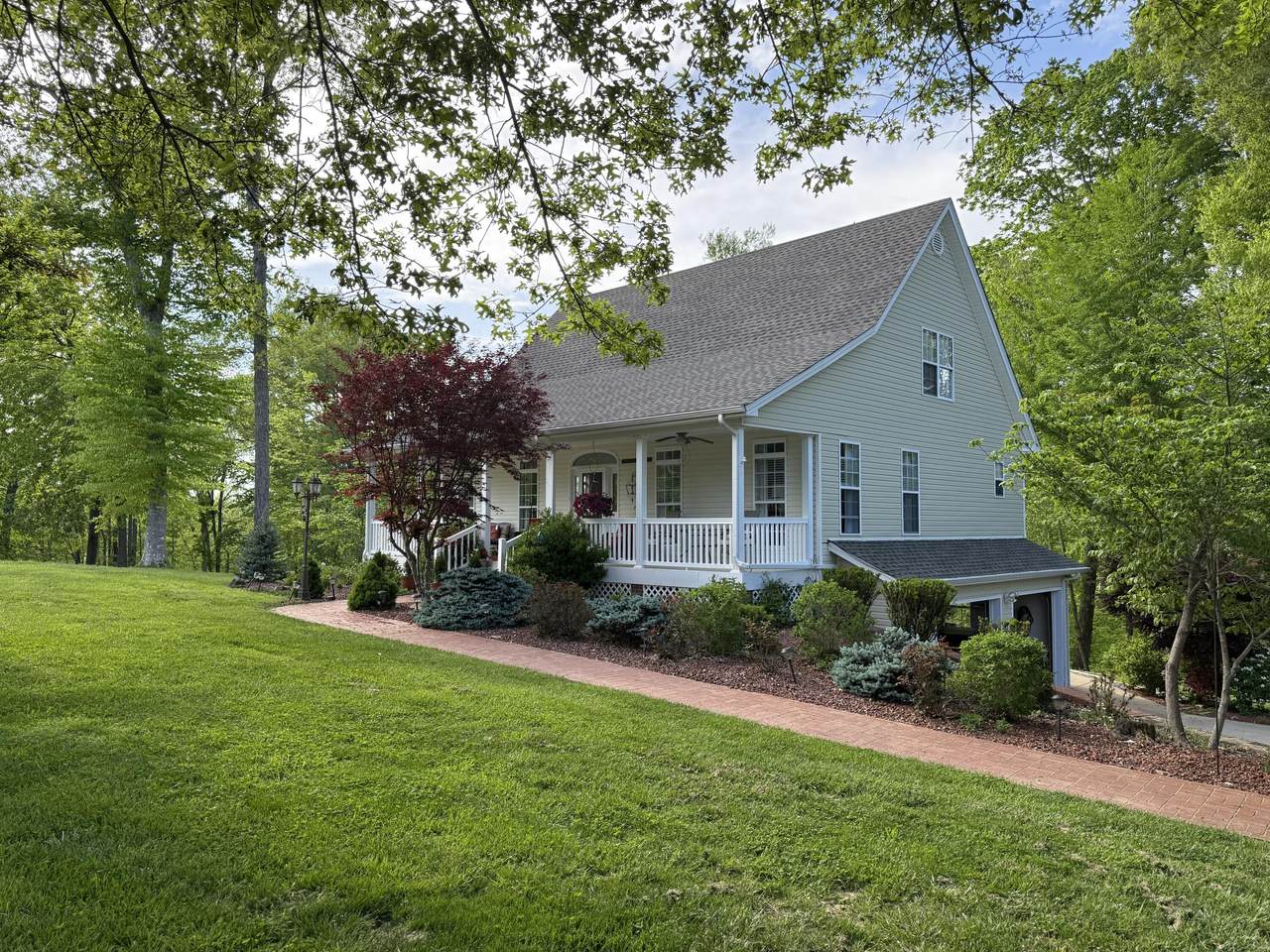 298 Lantern Way - Photo 1