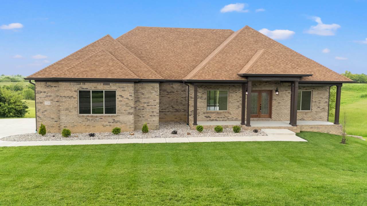 534 Champion Way - Photo 1