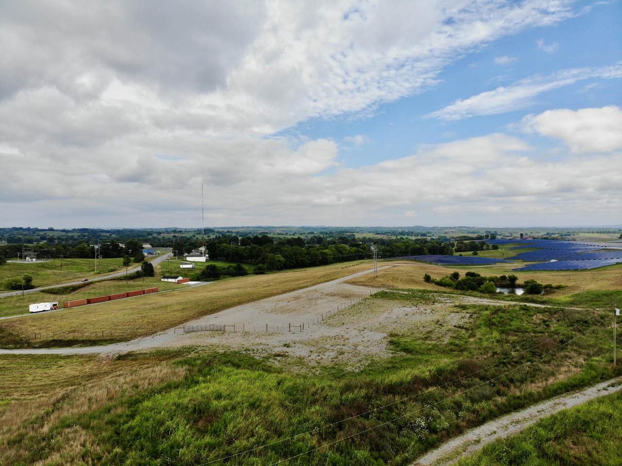 905 Stanford Road - Photo 1