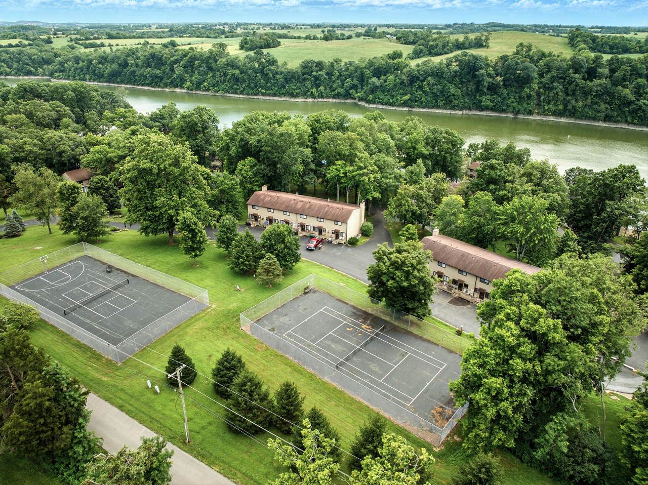 1011 Hancock Circle - Photo 1