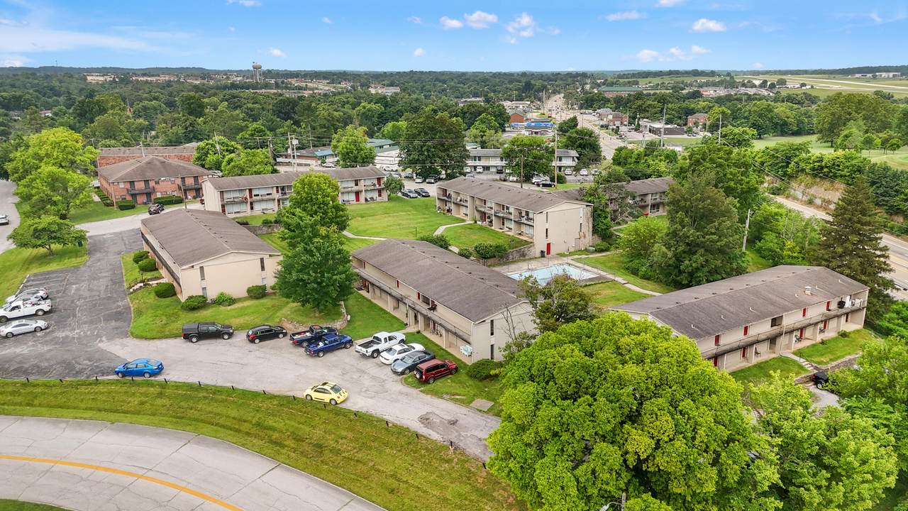 200 Thistlewood Avenue - Photo 1