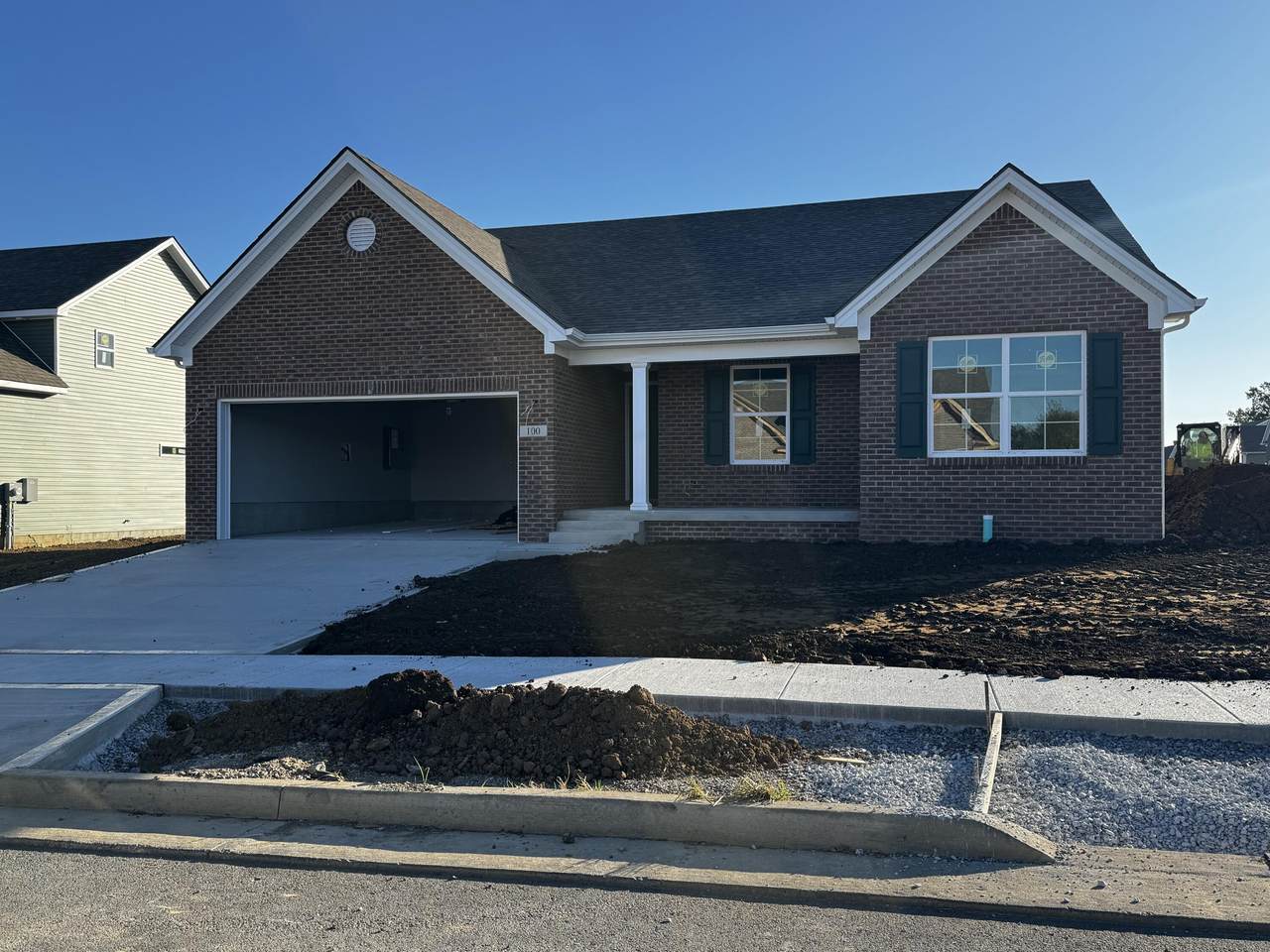 100 Tyler Way - Photo 1