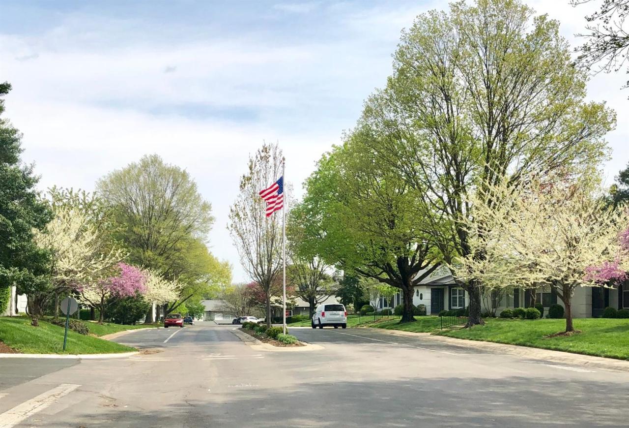 395 Redding Road - Photo 1