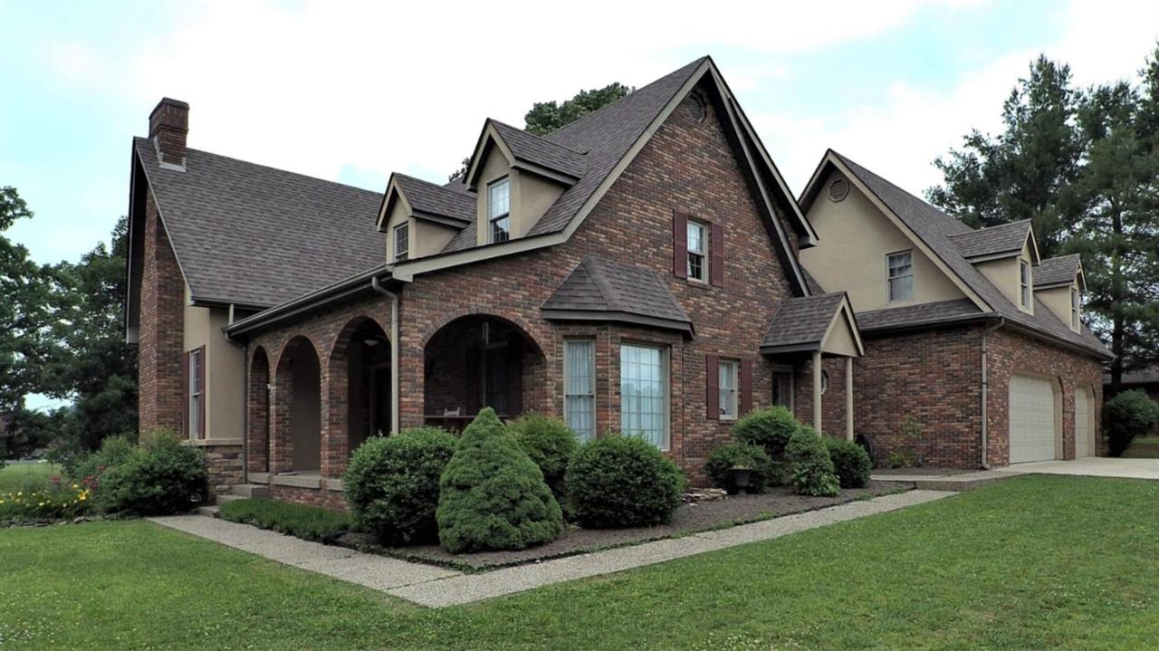 145 Stonegate Dr - Photo 1