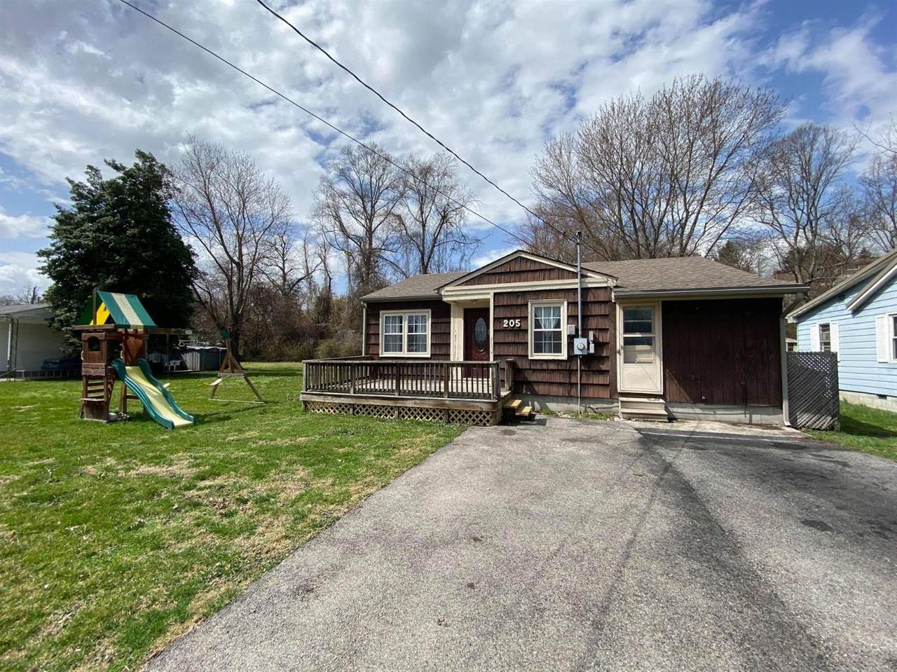205 Dinsmore Street - Photo 1