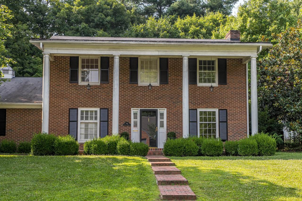 108 Willow Terrace - Photo 1