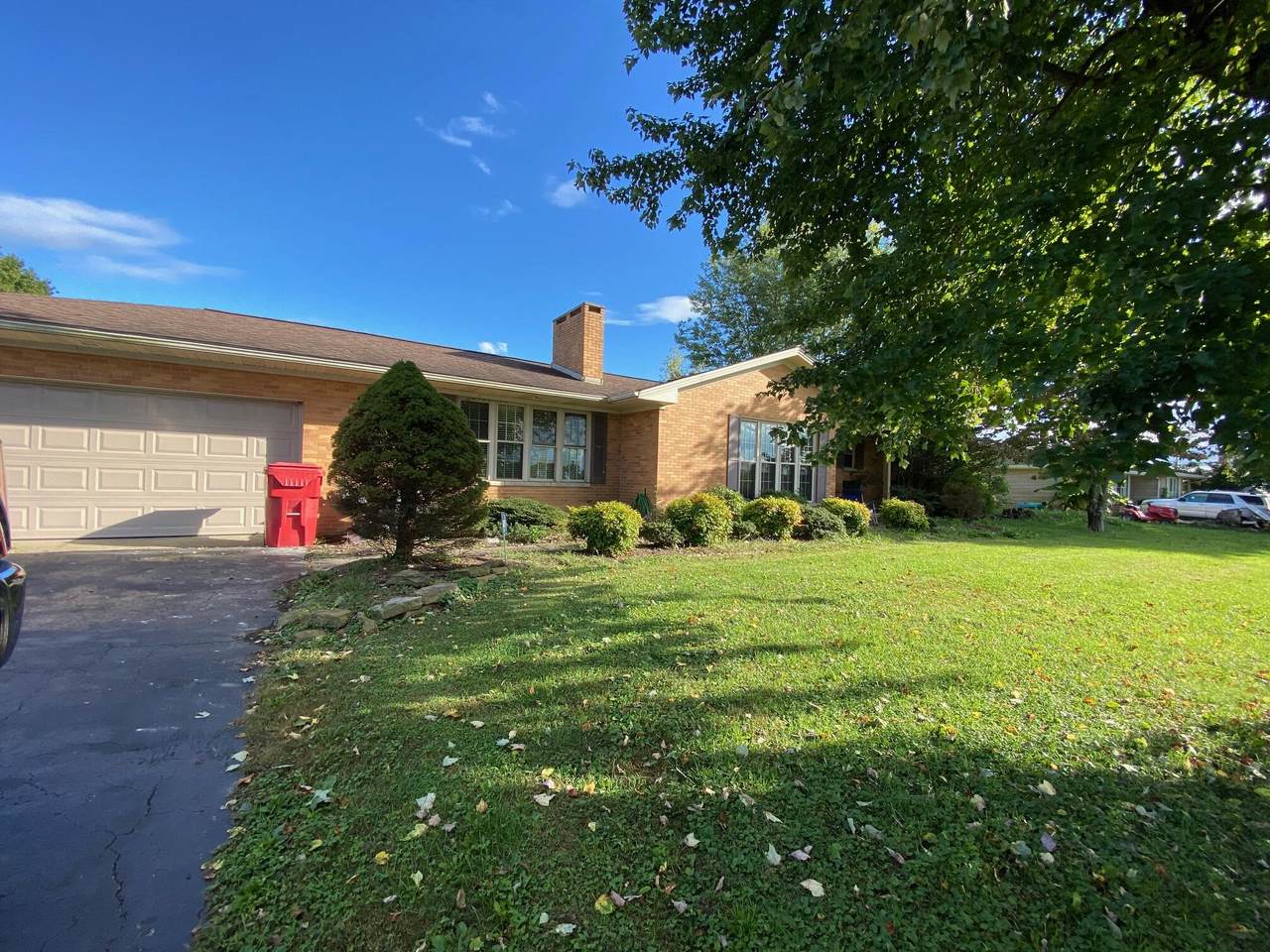313 Laurel Road - Photo 1