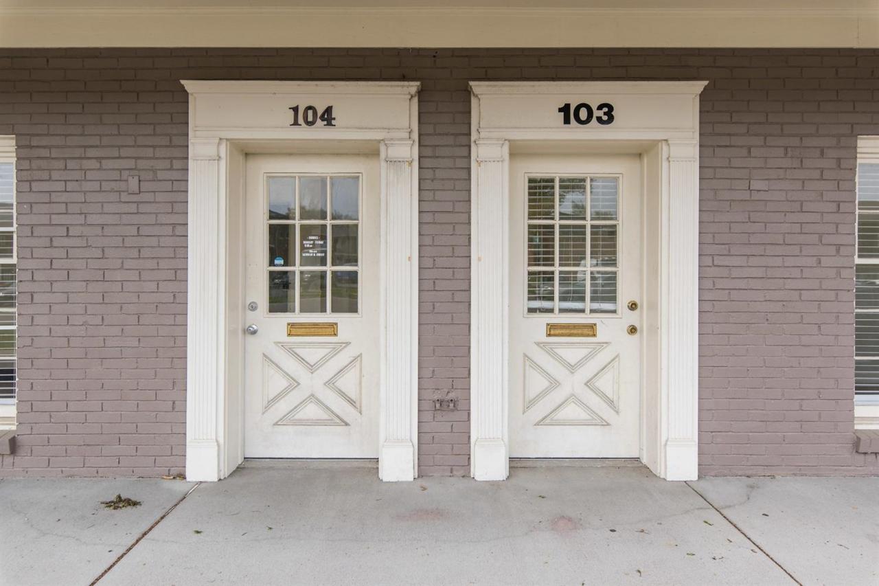 386 Waller Avenue - Photo 1