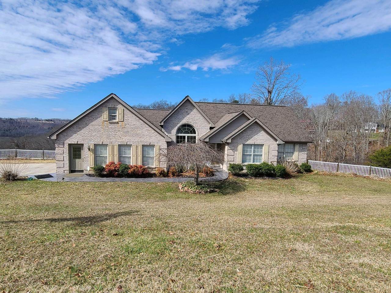 3823 Hickory Hill Drive - Photo 1