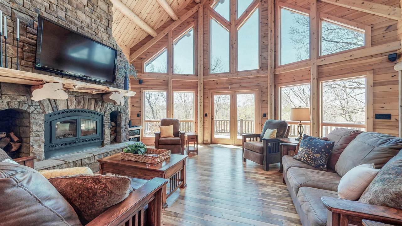 405 Ronclar Drive - Photo 1
