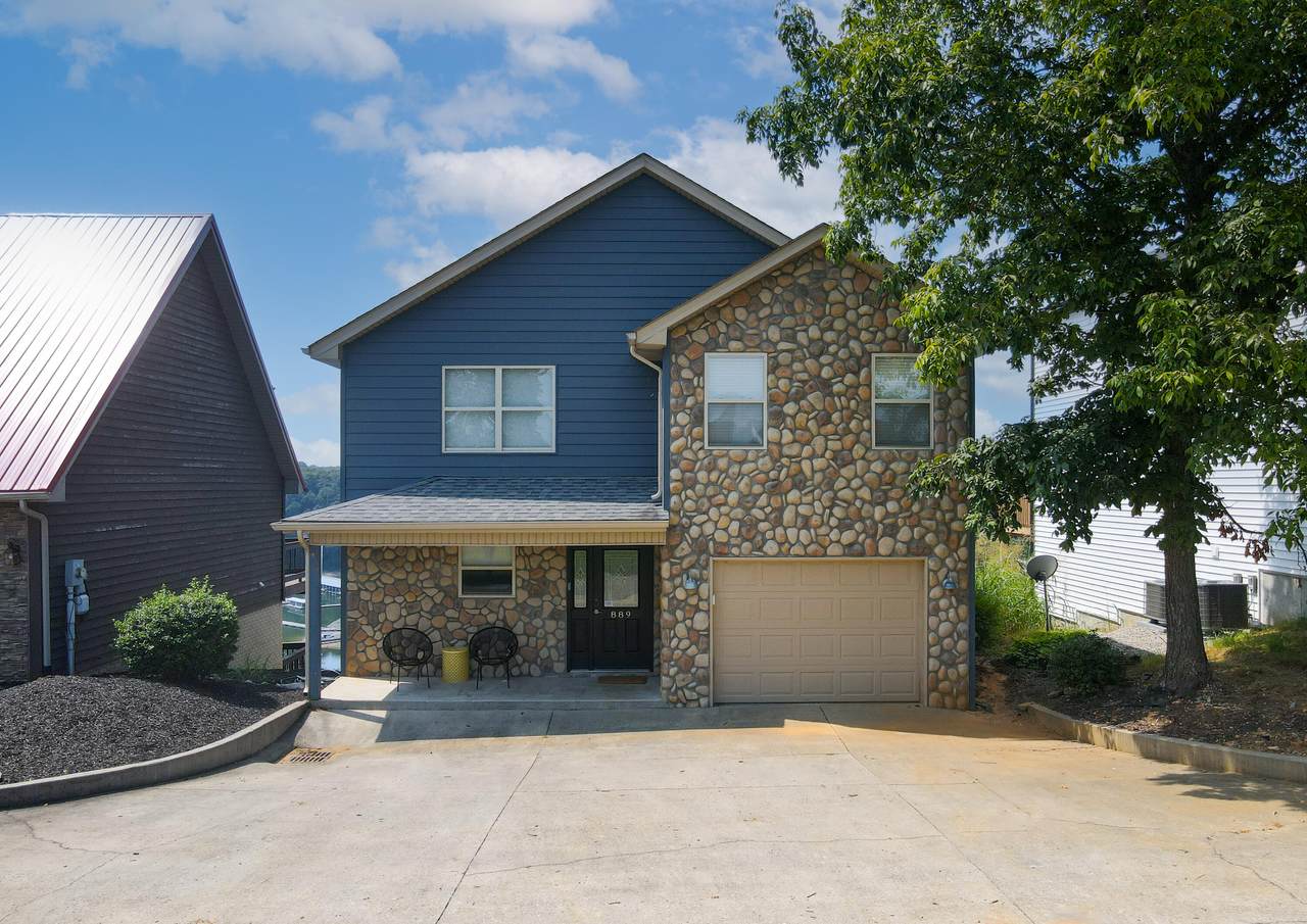 889 Hideaway Drive - Photo 1