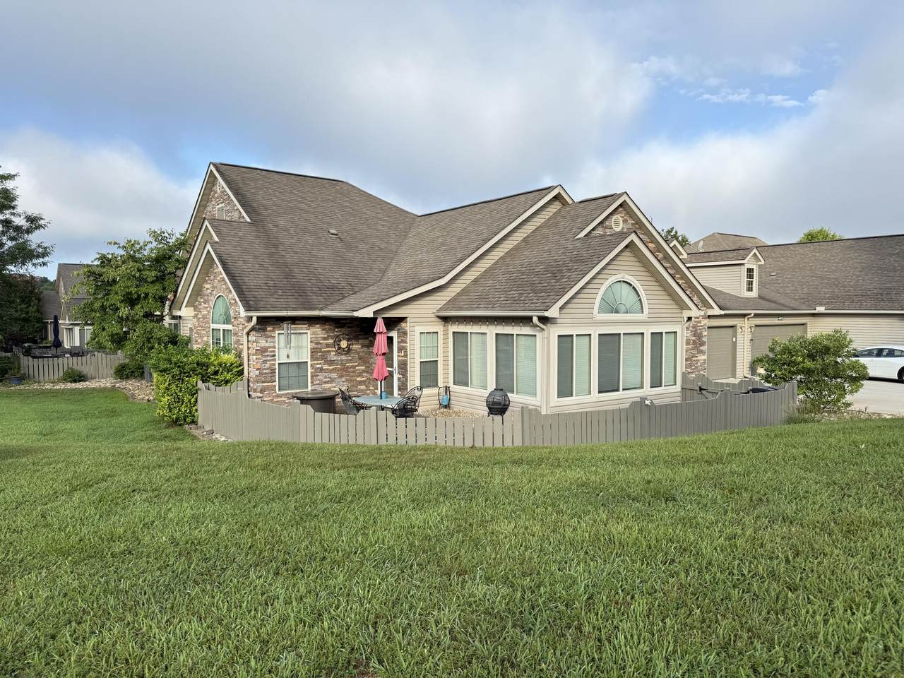 403 Chateau Place Place - Photo 1