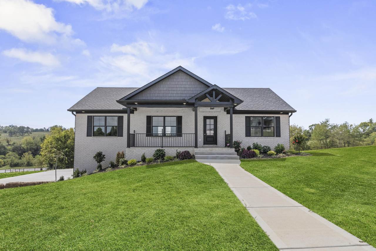 109 Liam Way - Photo 1