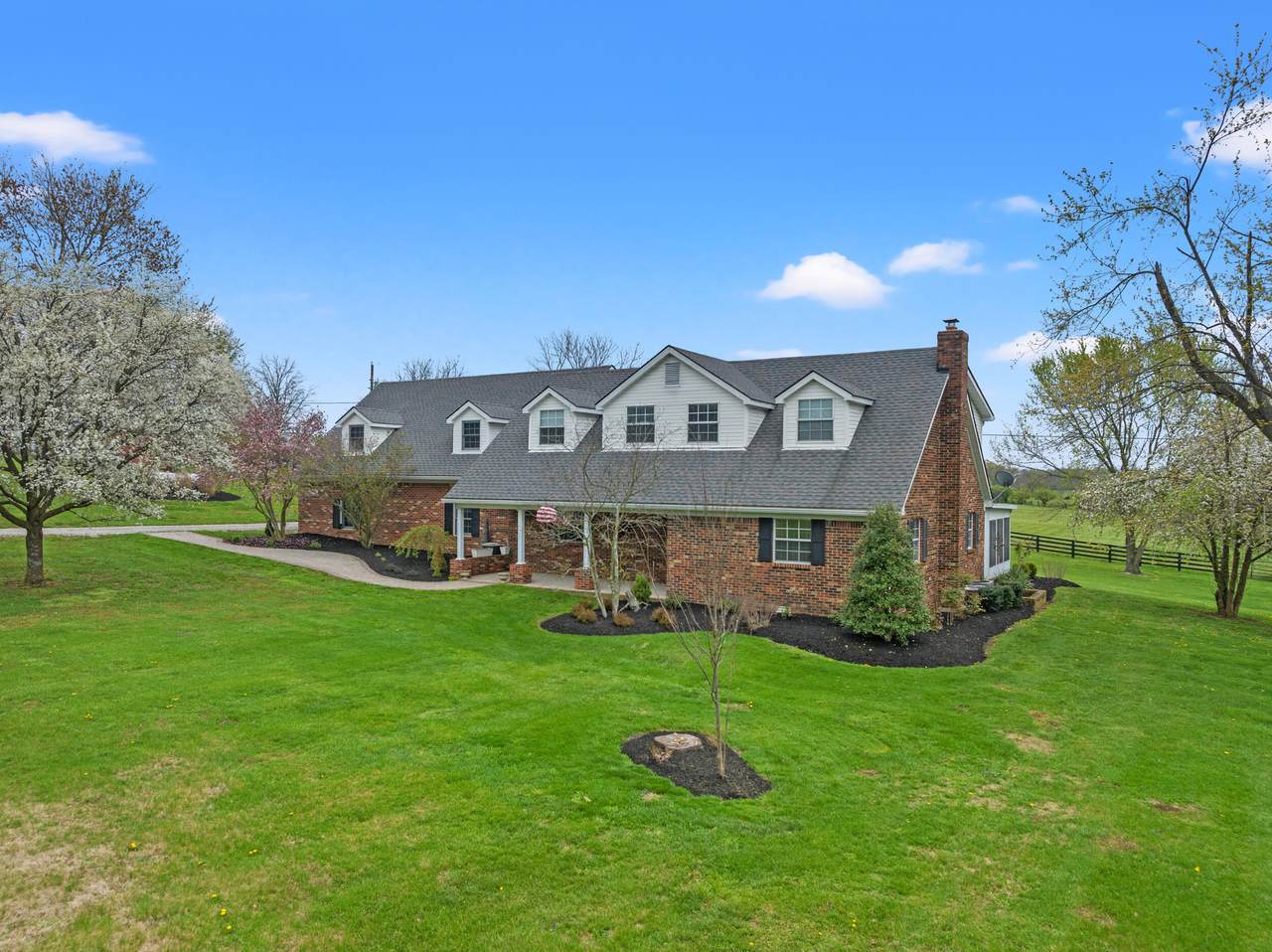 401 Richardson Lane - Photo 1