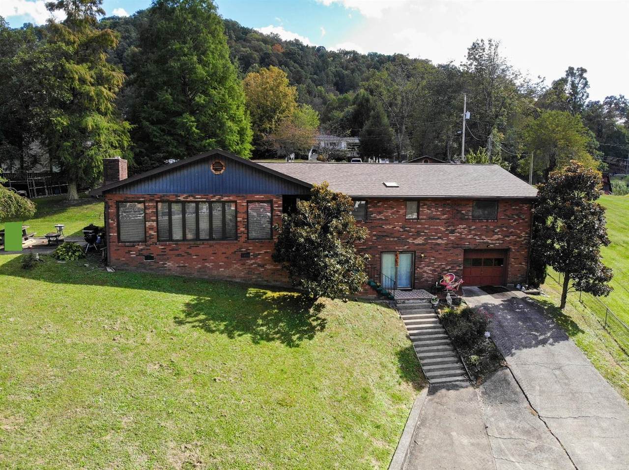 201 Elizabeth Drive - Photo 1
