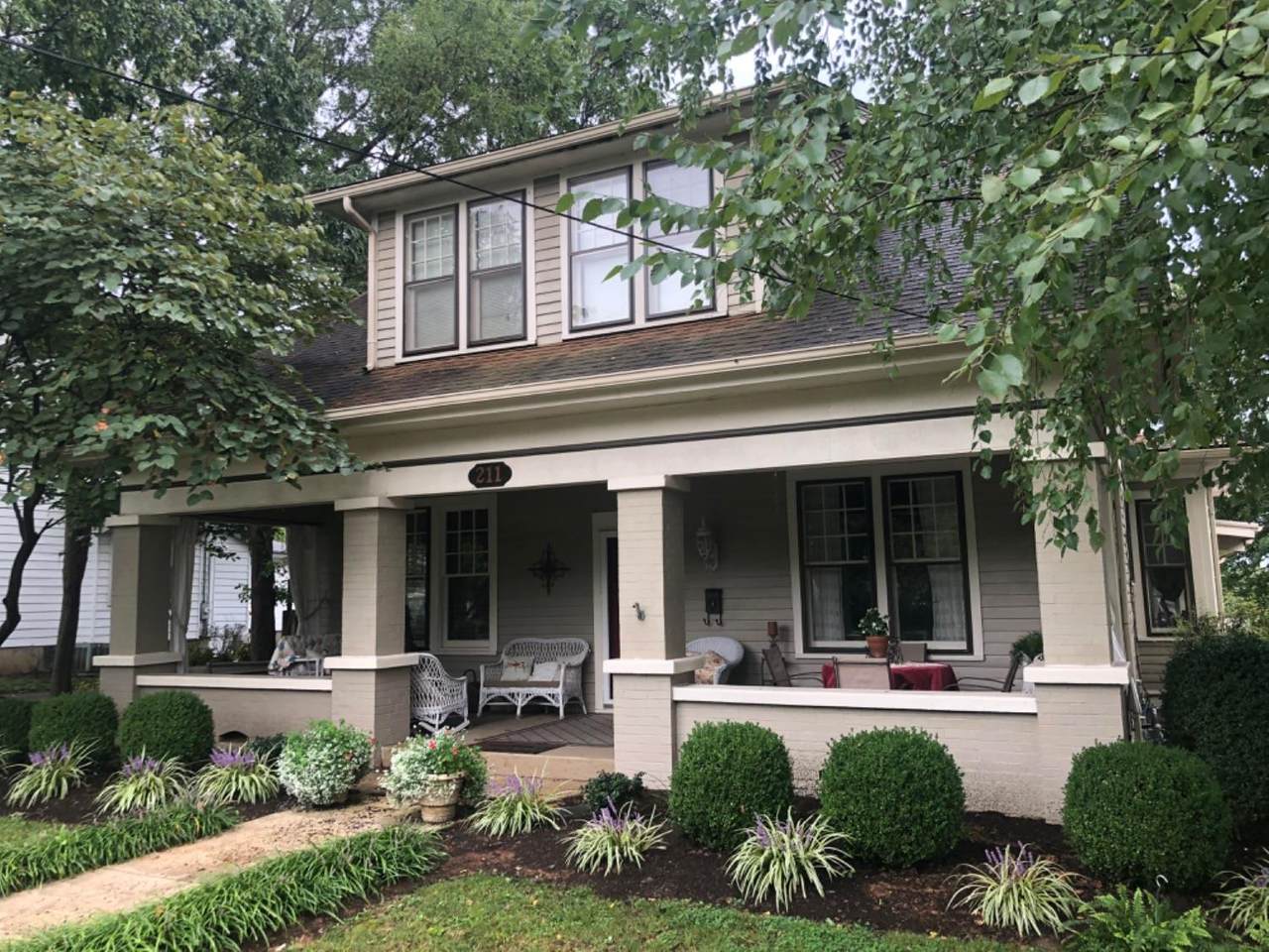 211 Maple Avenue - Photo 1