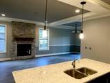 129 Hickory Grove - Photo 4