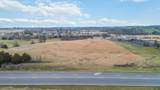 19 Yates Road - Photo 3