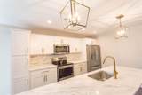 952 Auckland Avenue - Photo 2