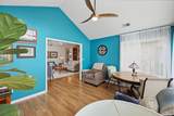 237 Churchill - Photo 10