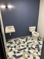 685 College Street - Photo 3