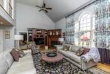 1005 Oak Hill Circle - Photo 12