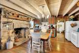 2945 Greenbrier Road - Photo 5
