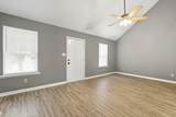 203 Maple Leaf Lane - Photo 6