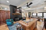 221 Woodford Street - Photo 14
