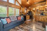 318 Pine Tree Circle - Photo 5
