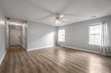1560 Lindy Lane - Photo 9