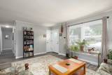 3208 Mirror Lake Drive - Photo 4